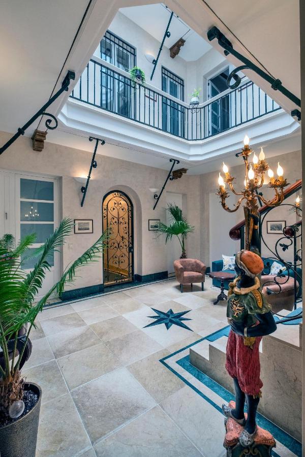 Gadir Suites カディス エクステリア 写真